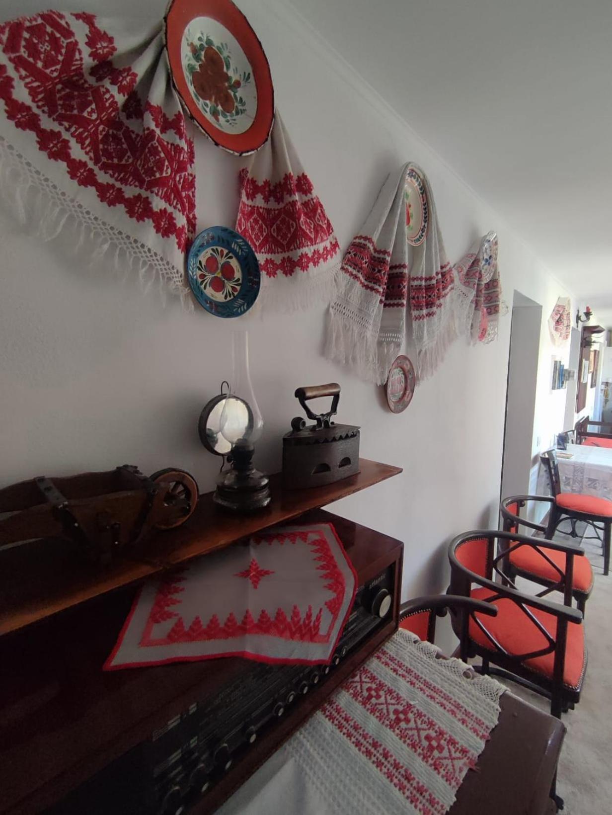 Courtyard Studio Oradea Bagian luar foto